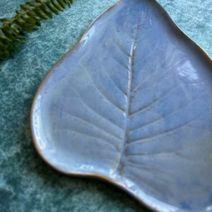 Leaf stoneware platter